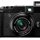 Illustration for article titled Fuji X10: The Pro Point-and-Shoot Fighter